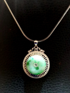 ❤️100% Authentic Brand New Set "A" Grade Beautiful Sunny Green Jadeite "Piauhwa飘花" Burmese Jade Pendant S925 sterling silver framed high quality beautiful green flacks good translucency zirconia diamonds decorated charming design lustrous surface jade