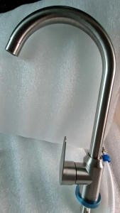 Vòi nước rửa chén inox 304 áp lực nước mạnh cao cấp