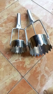 Plong Pelobang Plastik Mulas Tanaman Sawah Stainless Terbaru