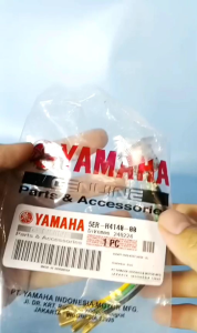 SOKET FITTING LAMPU DEPAN YAMAHA F1ZR / ALFA / FORCE 1 / MIO NEW J / VEGA R 5ER - H4140 - 00