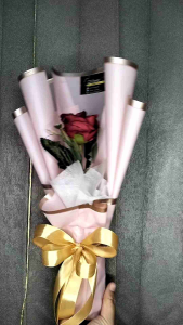 Ready Buket wisuda/buket bunga mawar 1 kuntum/ Buket single rose