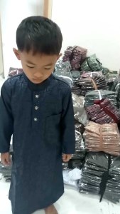 jubah sultan anak embos/gamis anak sultan /baju gamis anak laki-laki/baju jubah anak laki-laki /jubah anak lengan panjang/gamis anak lengan panjang motif embos