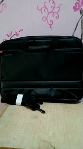 Tas Laptop Lenovo Dicota Bawaan Laptopnya
