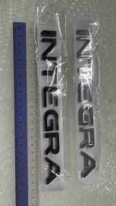 emblem integra chrome dan hitam mati