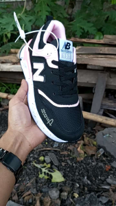 Sepatu Laris Olahraga Wanita/Sepatu Import Murah/Sepatu Terbaru 2024/Sepatu Olahraga Senam Cewek