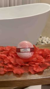 Fizzyble Bath Bombs with Bath Salts - Bed of Roses Scent (300g)