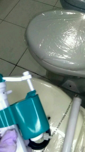 Sparepat closet duduk tombol atas Alat dalaman closet duduk pencet atas single flush Alat closet duduk model toto