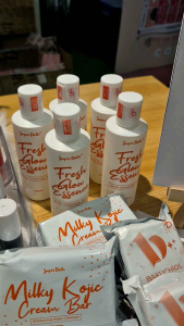 Milky Kojic Cream Bar 135g SugarDolls (FREE NET SOAP)