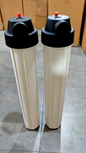 Fast Pure กระบอกกรองน้ำ ขาว เฮ้าส์ซิ่ง 20 นิ้ว รูน้ำเข้า ออก 1/2 นิ้ว  3/4 นิ้ว โอริง 2  ชั้น มีปุ่มไล่ลม มีด้ามขัน และเพลสยึดกระบอก Double O ring Housing for Water Filter