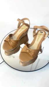 Dép đế xuồng nữ siêu nhẹ 7cm FAROSA - V3 dép sandal đế bằng quai hậu cực hót