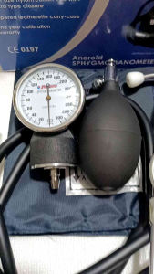 Partners Aneroid Sphygmomanometer With Dual-Head Stethoscope