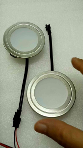 ส่งไวในไทยสว่าง1.5w/dc12vหลอดไฟledค.ดูดควันใช้ได้กับหลายแบรนด์แจ๊คเสียบขั้วดำตัวเมีย