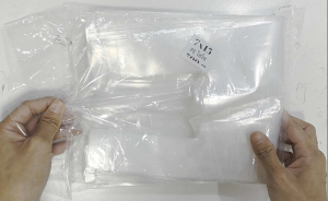 ‼️ลดล้างสต๊อก‼️ถุงหิ้วไฮโซPEน้ำหนัก500กรัมเปิดปากยากหน่อยแต่ไม่มีผลกับการใช้งาน ราคาสุดคุ้ม