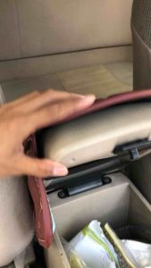 (ที่รองเเขนตรงรุ่น)VIGO REVO DMAX FORD(เพิ่มสีสันให้เก๊กลางสอาด*มีกระเป๋าข้าง)