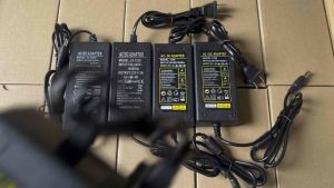 Nguồn 12V-5A 5.5mm (JX Loại tốt) Vòm Ánh Sáng Omega Búa Vàng Nóng Lạnh Skincool