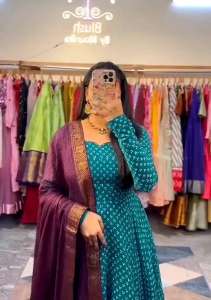 [PRE-ORDER] Ready Made Soft Rayon Long Gown ( Delivery 10 Days )