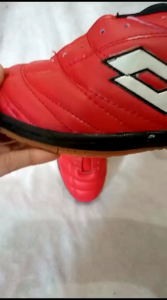 SEPATU FUTSAL/SEPATU BADMINTON KEREN SOL SUDAH JAHIT KELILING DI JAMIN KUAT
