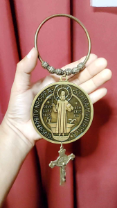 House Protection St. Benedict Antique Miraculous Medal 3.60 inches PLates with 1.75x3 inches Cross and 3.25 inches dia Ring Door Chimes Souvenir St. Benedict is One of the Intercessors of God for Protection Against Evil. Free Pouches