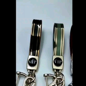 Gantungan Kunci Gold Keychain: Aksesoris Berkualitas untuk Kendaraan Anda