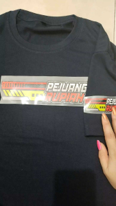 Kaos Cowok Kata Kata PEJUANG RUPIAH & Kaos Kekinian\\n\\n Konteks Kaos Cowok\\n\\n Kaos Cocok Untuk Gaya Kasual\\n\\nKaos cowok kata kata PEJUANG RUPIAH dan kaos kekinian merupakan pilihan yang cocok untuk gaya kasual. Kaos ini mudah dipadukan dengan berbagai gaya, seperti celana jeans, celana chino, atau celana pendek. Kaos ini juga sangat nyaman digunakan sehari-hari, baik untuk acara santai maupun formal.\\n\\n Kaos Nyaman Dan Nyaman Dipakai\\n\\nKaos cowok kata kata PEJUANG RUPIAH dan kaos kekinian dirancang dengan bahan yang nyaman dan adem, sehingga membuat penggunanya merasa nyaman saat dipakai. Bahan kaos yang lembut dan halus memastikan bahwa kaos tidak akan mengganggu gerakan atau aktivitas sehari-hari.\\n\\n Desain Unik Dan Keren Kaos Cowok\\n\\n Kaos Desain Unik\\n\\nKaos cowok kata kata PEJUANG RUPIAH dan kaos kekinian memiliki desain unik dan keren yang akan membuat penampilan Anda semakin menonjol. Desain-desain tersebut dapat berupa gambar, ilustrasi, atau tulisan yang menarik dan menunjukkan kepribadian Anda.\\n\\n Kaos Kekinian Untuk Cowok\\n\\nKaos cowok kata kata PEJUANG RUPIAH dan kaos kekinian merupakan pilihan yang tepat untuk cowok yang ingin tampil kekinian. Kaos ini memiliki desain modern dan trendy yang akan membuat penampilan Anda semakin menarik.\\n\\n Tips Memilih Kaos Cowok Kata Kata PEJUANG RUPIAH\\n\\n Cara Memilih Kaos Sesuai Gaya\\n\\nUntuk memilih kaos cowok kata kata PEJUANG RUPIAH dan kaos kekinian yang sesuai dengan gaya Anda, pertimbangkan beberapa hal berikut:\\n\\n- Sesuaikan desain kaos dengan kepribadian Anda\\n- Pilih warna kaos yang cocok dengan warna kulit Anda\\n- Perhatikan ukuran kaos agar pas dan nyaman dipakai\\n\\n Cara Memilih Kaos Nyaman Dipakai\\n\\nUntuk memilih kaos cowok kata kata PEJUANG RUPIAH dan kaos kekinian yang nyaman dipakai, pertimbangkan beberapa hal berikut:\\n\\n- Pilih bahan kaos yang lembut dan adem\\n- Perhatikan kenyamanan kaos saat dipakai\\n- Pilih kaos dengan ukuran yang pas agar tidak mengganggu gerakan atau aktivitas sehari-hari\n}