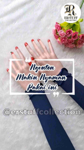 HANDSOCK MUSLIMAH / MANSET CURLY SENADA\\n\\nSelamat datang di artikel ini tentang aksesoris Muslimah, terutama handsock Muslimah dan manset curly senada. Kami akan membahas tentang ukuran handsock universal, cara memilih ukuran handsock yang tepat, tips dan trik saat membeli aksesoris Muslimah, serta mencocokkan manset curly senada dengan outfit Muslimah.\\n\\n Ukuran Handsock Universal untuk Aksesoris Muslimah\\n\\nHandsock Muslimah adalah aksesoris yang dirancang khusus untuk memberikan kenyamanan dan gaya pada pengguna. Salah satu fitur penting dari handsock Muslimah adalah ukuran universal, yang memudahkan pengguna dalam menyesuaikan aksesoris dengan tangan mereka.\\n\\n Desain Handsock Nyaman untuk Muslimah\\n\\nDesain handsock Muslimah dirancang dengan pertimbangan kenyamanan pengguna. Material yang digunakan biasanya lembut dan tidak merasa kasar saat dipakai. Selain itu, handsock Muslimah juga tersedia dalam berbagai warna dan motif yang cocok dengan outfit Muslimah.\\n\\n Kelebihan Ukuran Handsock Universal\\n\\nUkuran handsock universal memiliki beberapa keuntungan:\\n\\n- Fleksibilitas dalam menyesuaikan ukuran handsock dengan tangan pengguna\\n- Mudah dikenakan dan dilepas\\n- Cocok untuk berbagai jenis outfit Muslimah\\n\\n Cara Memilih Ukuran Handsock yang Tepat\\n\\nMeskipun handsock Muslimah memiliki ukuran universal, tetap penting untuk memilih ukuran yang tepat agar nyaman saat dipakai. Berikut beberapa tips untuk memilih ukuran handsock yang tepat:\\n\\n- Ukur panjang dan lebar tangan Anda\\n- Bandingkan ukuran tangan Anda dengan ukuran handsock yang tersedia\\n- Pilih ukuran handsock yang paling sesuai dengan ukuran tangan Anda\\n\\n Membeli Aksesoris Muslimah: Tips dan Trik\\n\\nMemilih aksesoris Muslimah yang berkualitas dan sesuai dengan budget bisa menjadi tantangan. Berikut beberapa tips dan trik yang dapat membantu Anda:\\n\\n Mengenali Kualitas Aksesoris Muslimah\\n\\nKualitas aksesoris Muslimah dapat dilihat dari bahan yang digunakan, finishing, dan detail desain. Pastikan Anda membeli aksesoris Muslimah yang terbuat dari bahan berkualitas tinggi dan tahan lama.\\n\\n Membandingkan Harga dan Kualitas Aksesoris Muslimah\\n\\nMembandingkan harga dan kualitas aksesoris Muslimah dapat membantu Anda mendapatkan nilai terbaik untuk uang Anda. Bandingkan harga dan kualitas aksesoris Muslimah dari berbagai penjual sebelum membeli.\\n\\n Menghindari Penipuan Saat Membeli Aksesoris Muslimah Online\\n\\nMembeli aksesoris Muslimah secara online bisa menjadi sumber penipuan. Pastikan Anda membeli dari penjual yang terpercaya dan memiliki ulasan positif. Selalu periksa kebijakan pengembalian dan garansi sebelum membeli.\\n\\n Mencocokkan Manset Curly Senada dengan Outfit Muslimah\\n\\nManset curly senada adalah aksesoris yang dapat menambah kesan elegan pada outfit Muslimah. Berikut beberapa tips untuk mencocokkan manset curly senada dengan outfit Muslimah:\\n\\n Cara Mencocokkan Manset Curly Senada dengan Gaun Muslimah\\n\\nManset curly senada dapat dipadukan dengan gaun Muslimah yang memiliki warna senada atau kontras. Pertimbangkan warna gaun Muslimah dan pilih manset curly senada yang sesuai.\\n\\n Tips Mengenakan Manset Curly Senada untuk Acara Formal\\n\\nManset curly senada dapat menjadi aksesoris yang menambah kesan formal pada outfit Muslimah. Pertimbangkan acara formal yang akan Anda hadiri dan pilih manset curly senada yang sesuai.\\n\\n Mencocokkan Manset Curly Senada dengan Hijab\\n\\nManset curly senada dapat dipadukan dengan hijab untuk menambah kesan elegan pada outfit Muslimah. Pertimbangkan warna hijab dan pilih manset curly senada yang sesuai.\\n\\nSemoga artikel ini membantu Anda dalam memilih dan mencocokkan handsock Muslimah dan manset curly senada dengan outfit Muslimah Anda. Selamat berbelanja!\n}