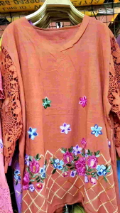 เสื้อคอกลม ลายสวยมีปัก อก50นิ้ว