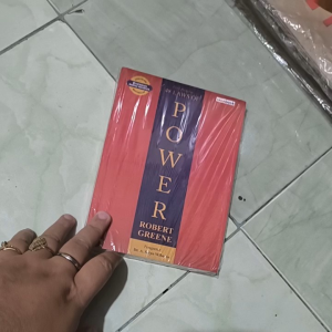 Panduan Kekuasaan dalam Bisnis: Ringkasan 48 Hukum Kekuasaan Robert Greene