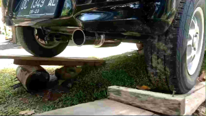 Kenalpot Mobil Suara Empuk Bulet: Peningkatan Performa Mesin & Desain