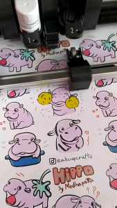 สติ๊กเกอร์ handmade ลายน้องฮิปโป หมู เด้งดึ๋ง สติ๊กเกอร์กระดาษมันเงา กันน้ำ