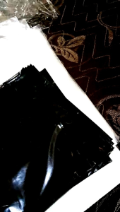 PLASTIK KLIP 30X38+7cm Hitam 100 Lembar: Solusi Kemasan Stylish & Kuat