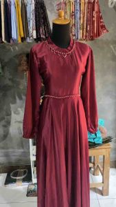 Mutiara Rangkai Payet 30cm: Aksesoris Kebaya Wanita