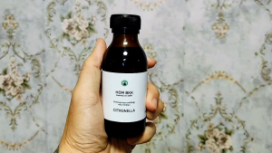 Citronella Oil น้ำมันหอมระเหยแท้ กลิ่นตะไคร้ ไล่ยุง ยุงเกลียด กลิ่นตะไคร้หอม เข้มข้น หัวน้ำหอมอโรม่า สามารถใช้ประกอบน้ำมันนวด สเปรไล่ยุง โลชั่นบำรุงผิว สบู่เหลว น้ำหอมในห้อง น้ำหอมไล่ยุง