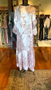 Evita Dress by Dian Pelangi: Busana Muslim Maxi Dress untuk Wanita Hijaber