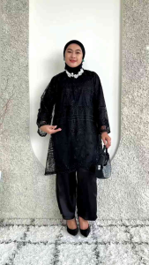 One Set Wanita Sliki 3 in 1 Brukat Lace Setelan Brukat Kondangan Lebaran Hitam Putih Oversize