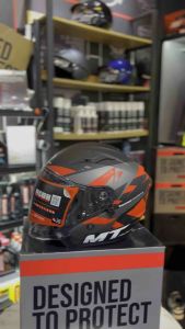 MT HELMET