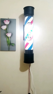 Lampu Barberpole Logo Berputar: Meningkatkan Dekorasi Salon Rambut Anda