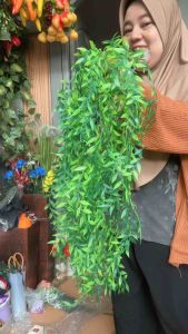 Daun Juntai Sintesis & Dekorasi Teras Rumah