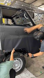 Stiker Mobil dan Motor Oracal Hitam Doff dan Glossy Kualitas Premium Stiker Wrapping Full Body Mobil dan Motor
