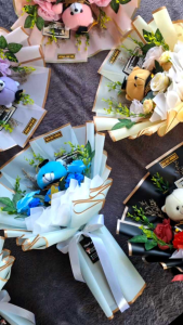 Buket Boneka Wisuda Bunga Bouquet Wisuda cowok cewek