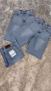 กางเกงยีนส์ 5 ส่วน ปลายขาตัด สีฟอกสวย เอวสูง ผ้าไม่ยืด ทรงสวย ทรงเทห์ Punny Jeans