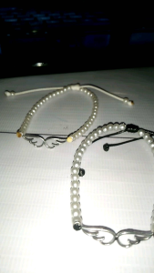 Gelang Liontin Sayap Angel Model Serut / Rantai Anti Karat / Tali Kulit Hitam 1mm Serut / Bisa Couple