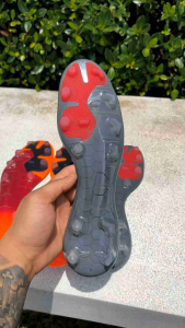 พื้นรองเท้าสตั๊ด พื้นรองเท้าฟุตบอล Hv3 สีเทา