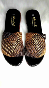 Dép da cho chị em phụ nữ đặc biệt độ bền cao