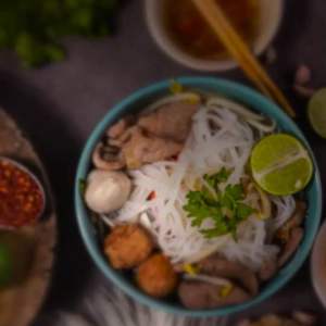 เส้นเล็กจันท์สด ตราโลมา (1กก/ห่อ) #เส้นก๋วยเตี๋ยว #เส้นเล็ก #เส้นจันท์ เส้นเล็กจันท์ - Lazada