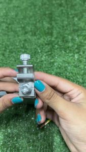 4 ตัวจับยึดสายกราวด์โซล่าเซลล์ (Grounding Lug), 2.5 มม, รูปแบบ เส้นกราวด์