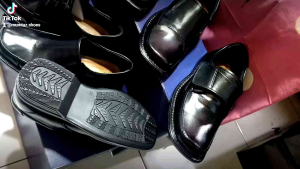 Sepatu Formal Pria: Desain & Bahan Berkualitas