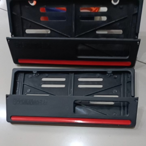 Casing Dudukan Tatakan Plat Nomor Motor Semua Jenis Motor HONDAYAMAHASUZUKI ( 1 SET DEPAN BELAKANG  / 1PCS) List Merah