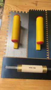 Bay răng cưa ốp lát bay trét hồ trét bột cán nhựa 12*28cm