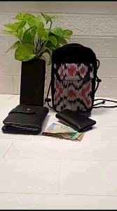 Tas Selempang Wanita Tenun: Tas Selempang Berkualitas Tinggi