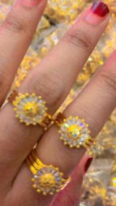 Cincin emas kirea cop 916 persis ori